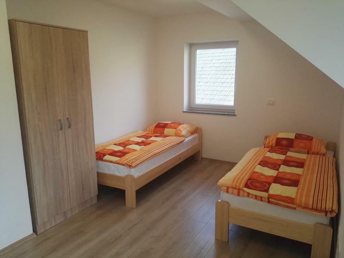 Apartmaji Zupan 보힌스카 벨라 외부 사진