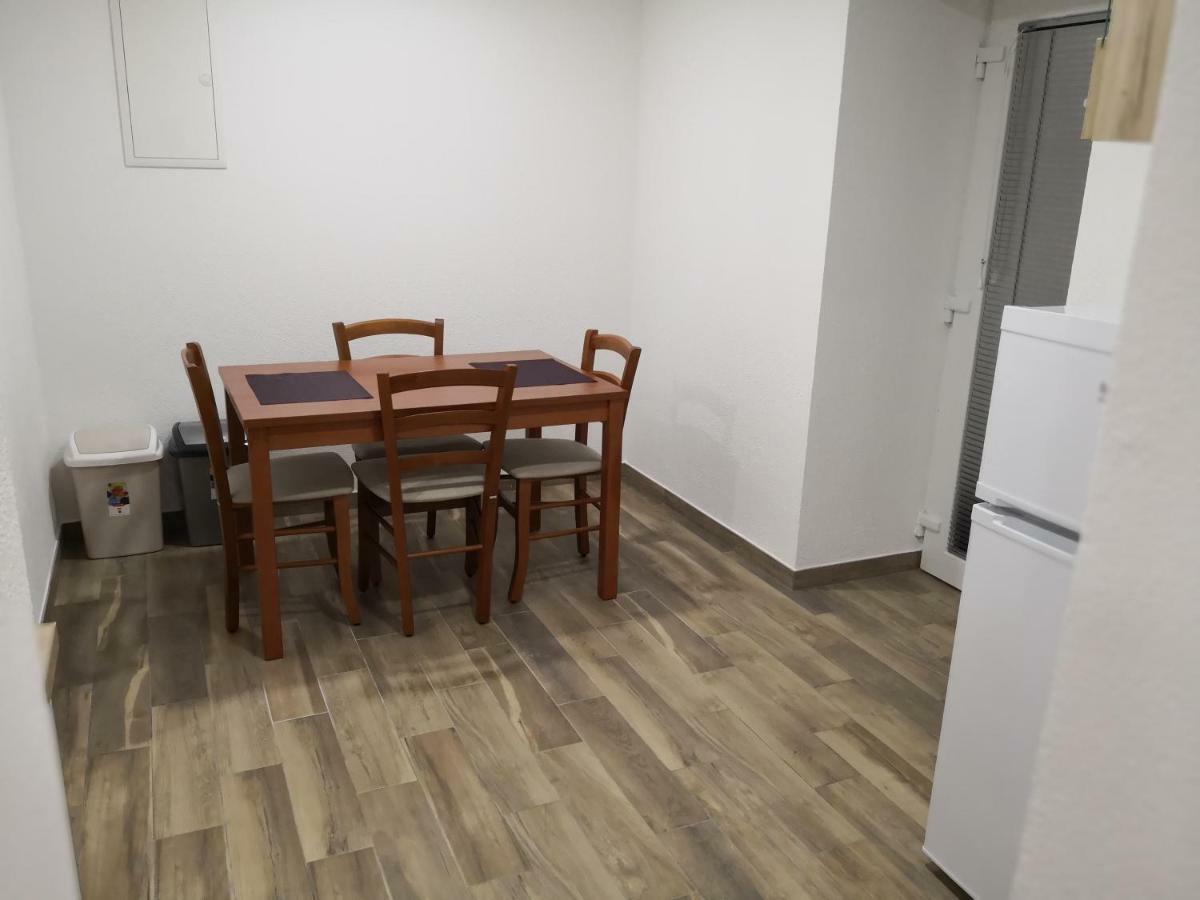 Apartmaji Zupan 보힌스카 벨라 외부 사진