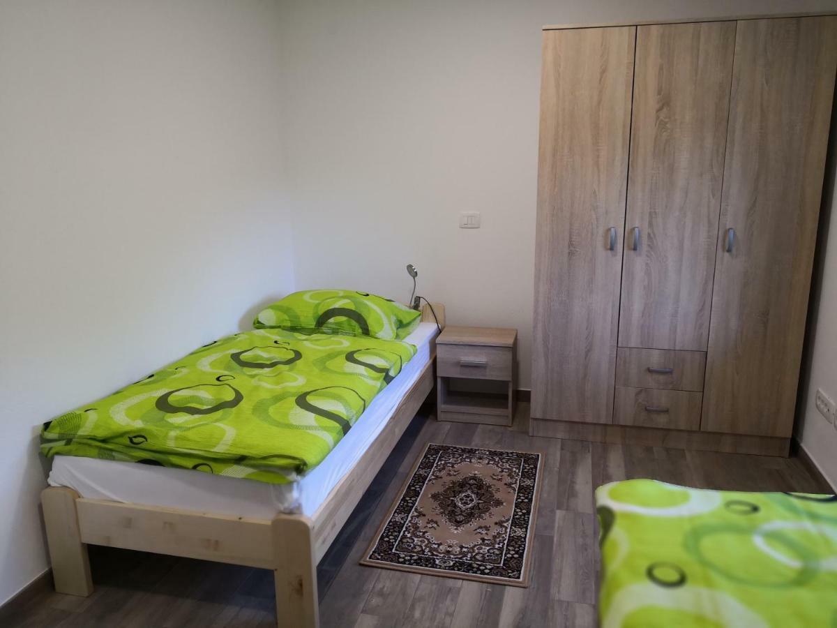 Apartmaji Zupan 보힌스카 벨라 외부 사진